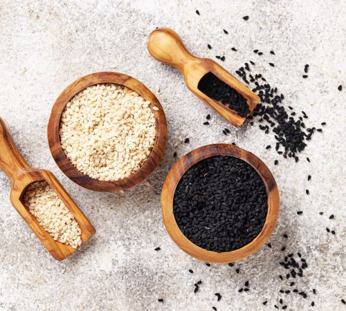 white-and-black-sesame-seeds--q9hc54kb9j4bx888hzsk8i5awwfozui42rsf1s1sic